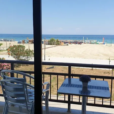 Blue Horizon Apartment Neoi Poroi Exterior photo